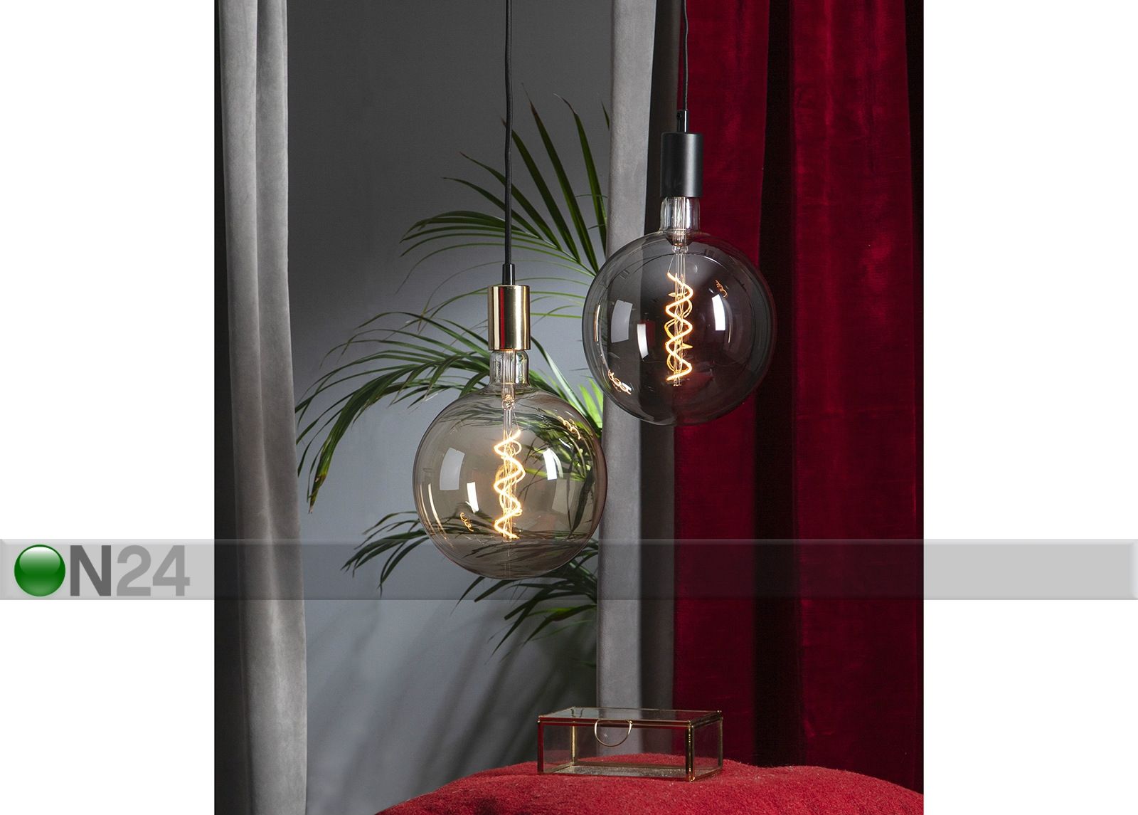 Koristeellinen LED-lamppu E27 2,8 W kuvasuurennos