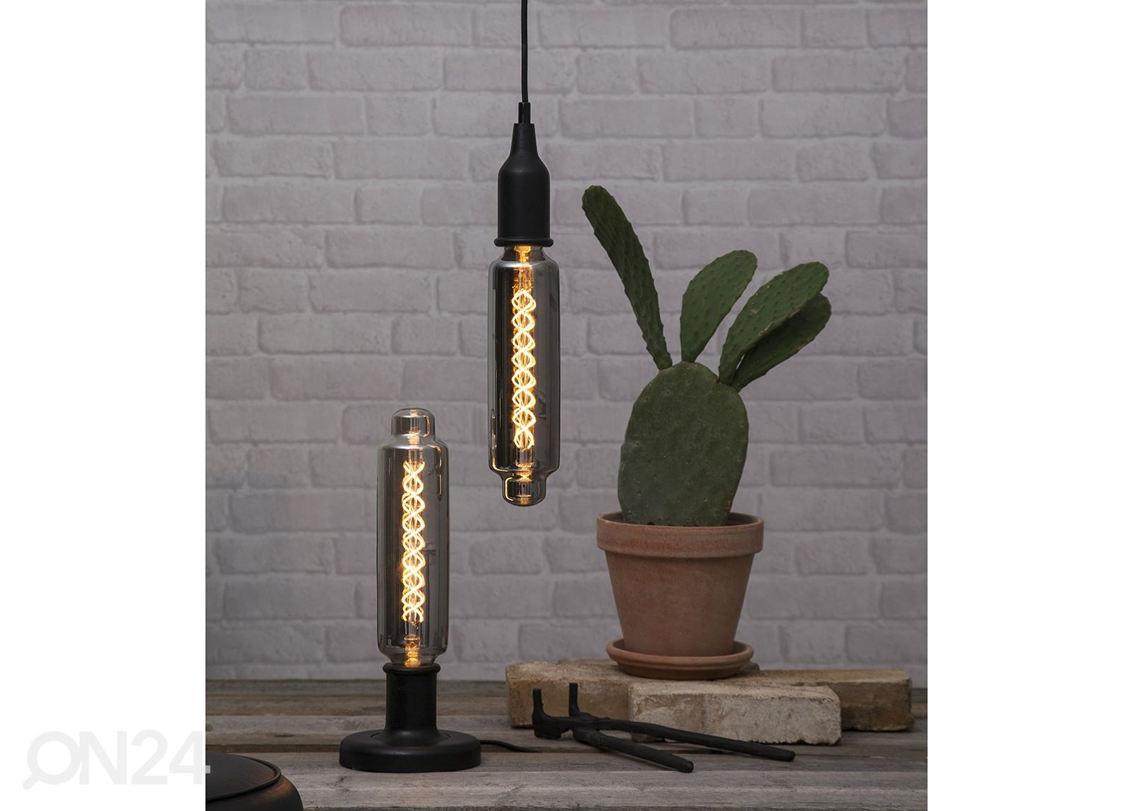 Koristeellinen LED lamppu E27 4,7 W kuvasuurennos