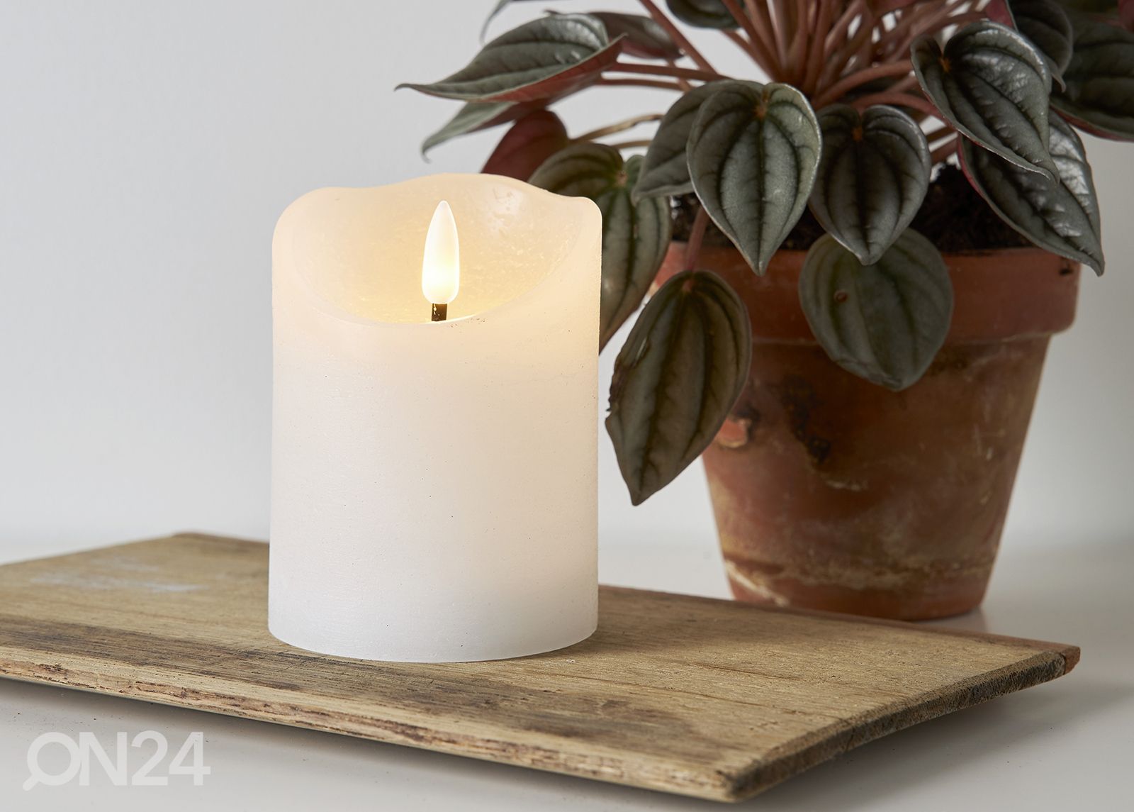 LED-kynttilä Flamme Rustic kuvasuurennos