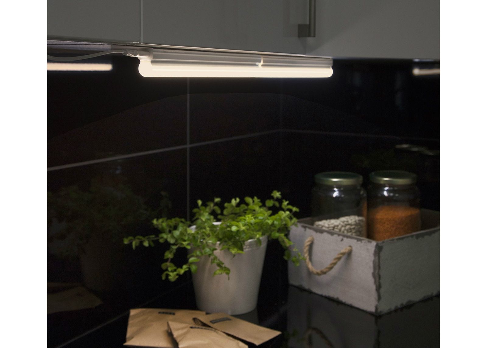 LED valaisin kuvasuurennos