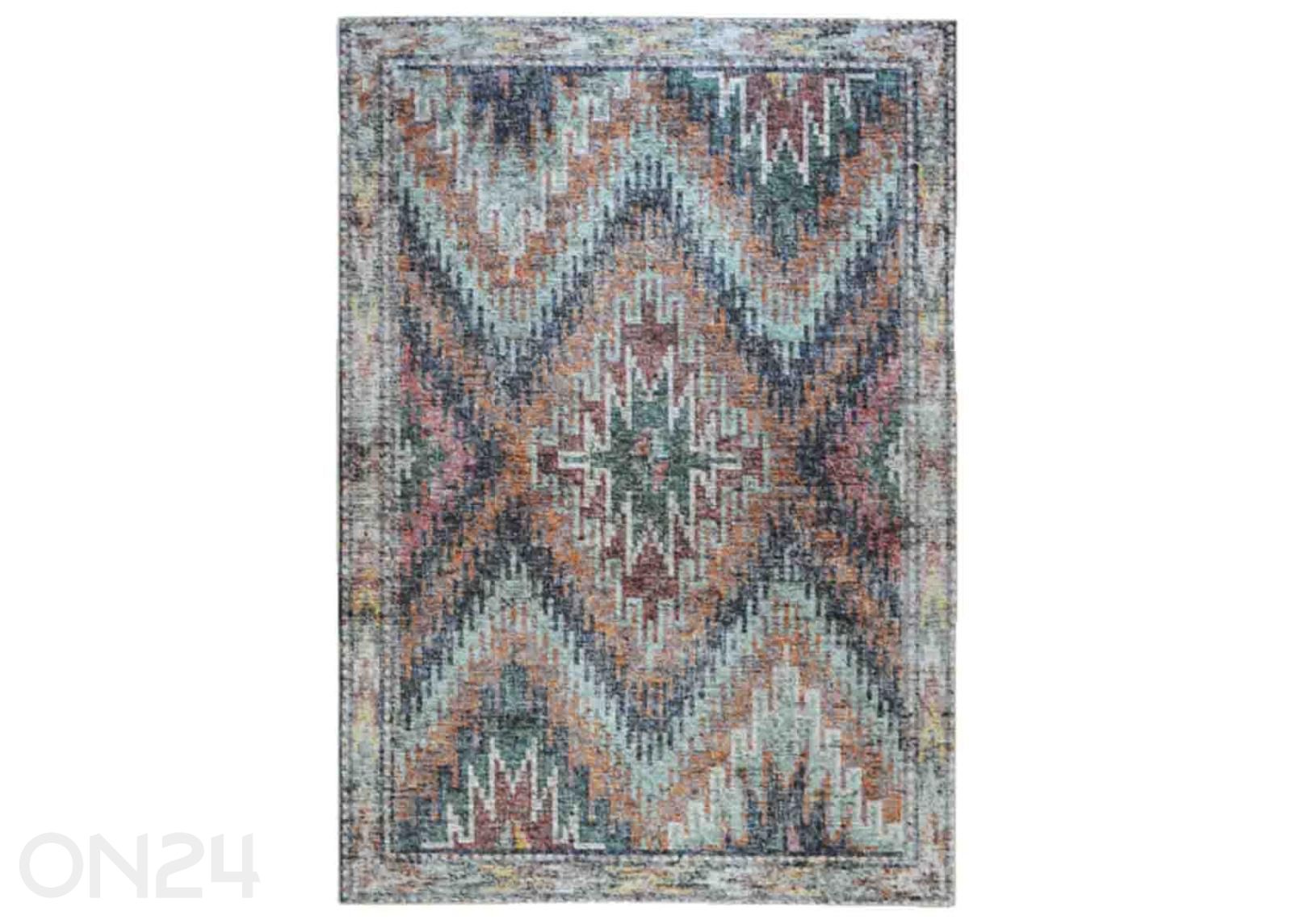 Matto Aydin 27 kuvasuurennos