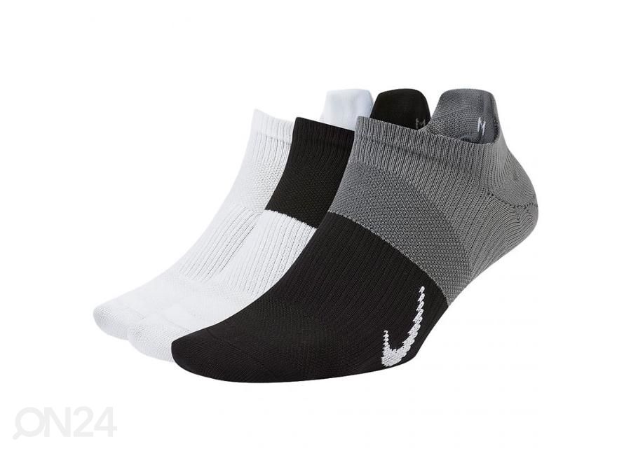 Naisten urheilusukat Nike Everyday Plus Ltwt Ns 3 paria kuvasuurennos