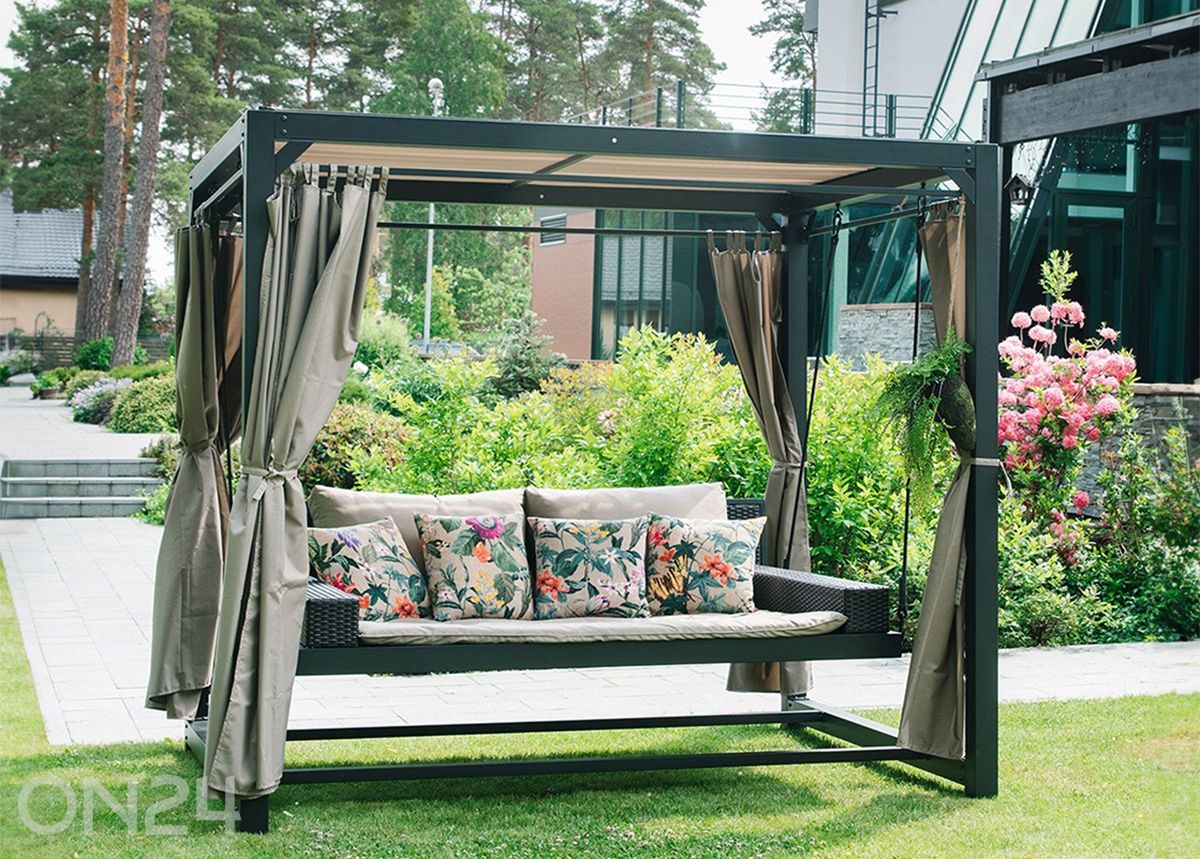 Pihakeinu Barcelona katoksella kuvasuurennos