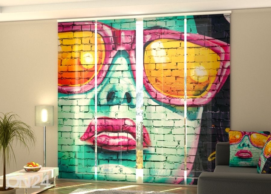 Pimentävä paneeliverho Graffiti in Birmingham 240x240 cm kuvasuurennos