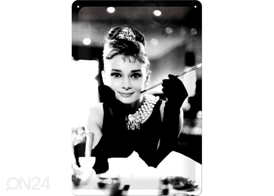 Retro metallitaulu Breakfast at Tiffany´s Audrey kuvasuurennos