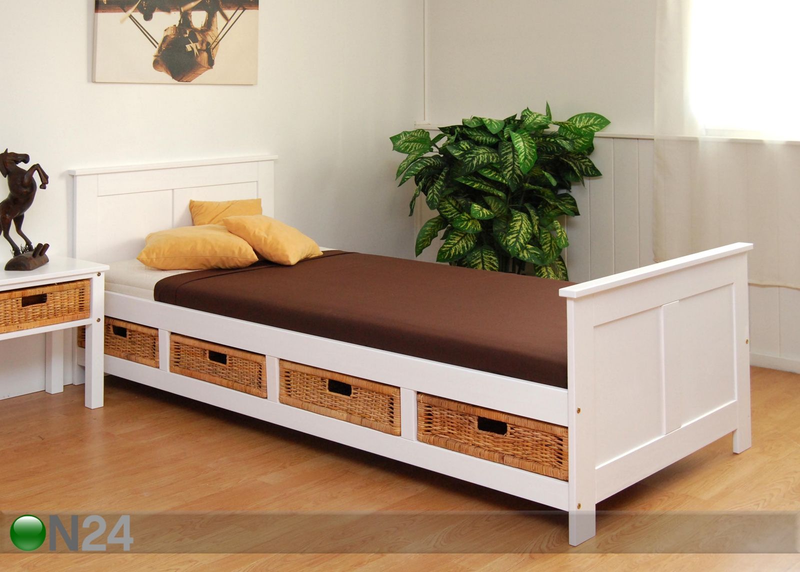 Sänky BRITT 90x200 cm+4 korilaatikkoa kuvasuurennos