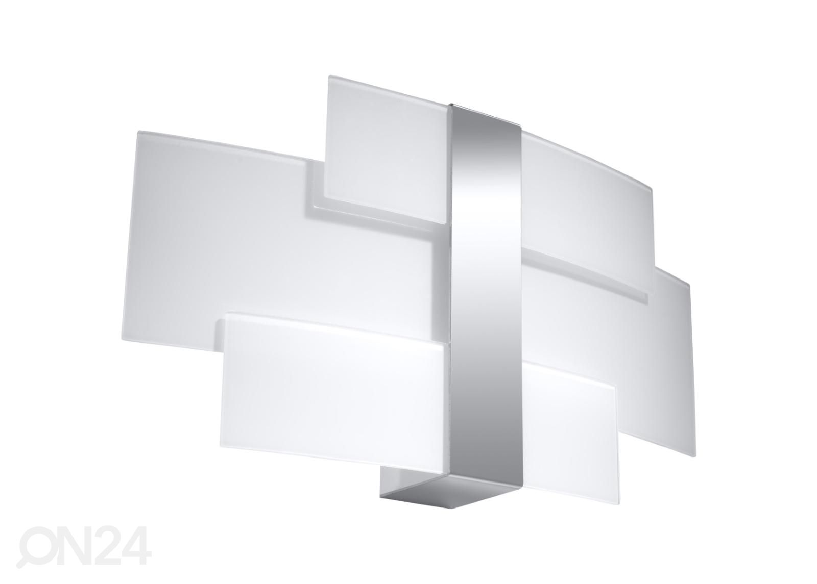 Seinävalaisin Celia, kromi kuvasuurennos