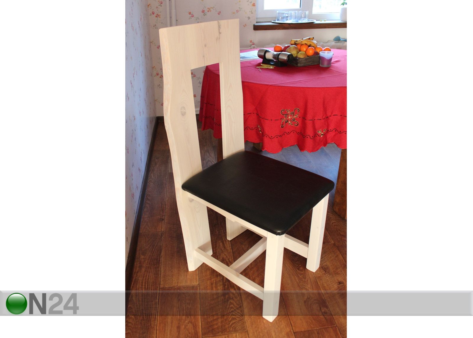Tuoli, mänty kuvasuurennos