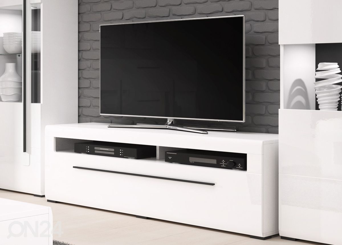 TV-taso 140 cm kuvasuurennos