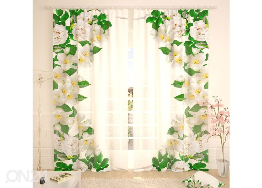 Tylliverho A Wild Rose Window 400x260 cm kuvasuurennos