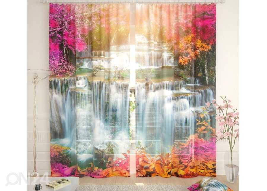 Tylliverho Solar Waterfall 400x260 cm kuvasuurennos