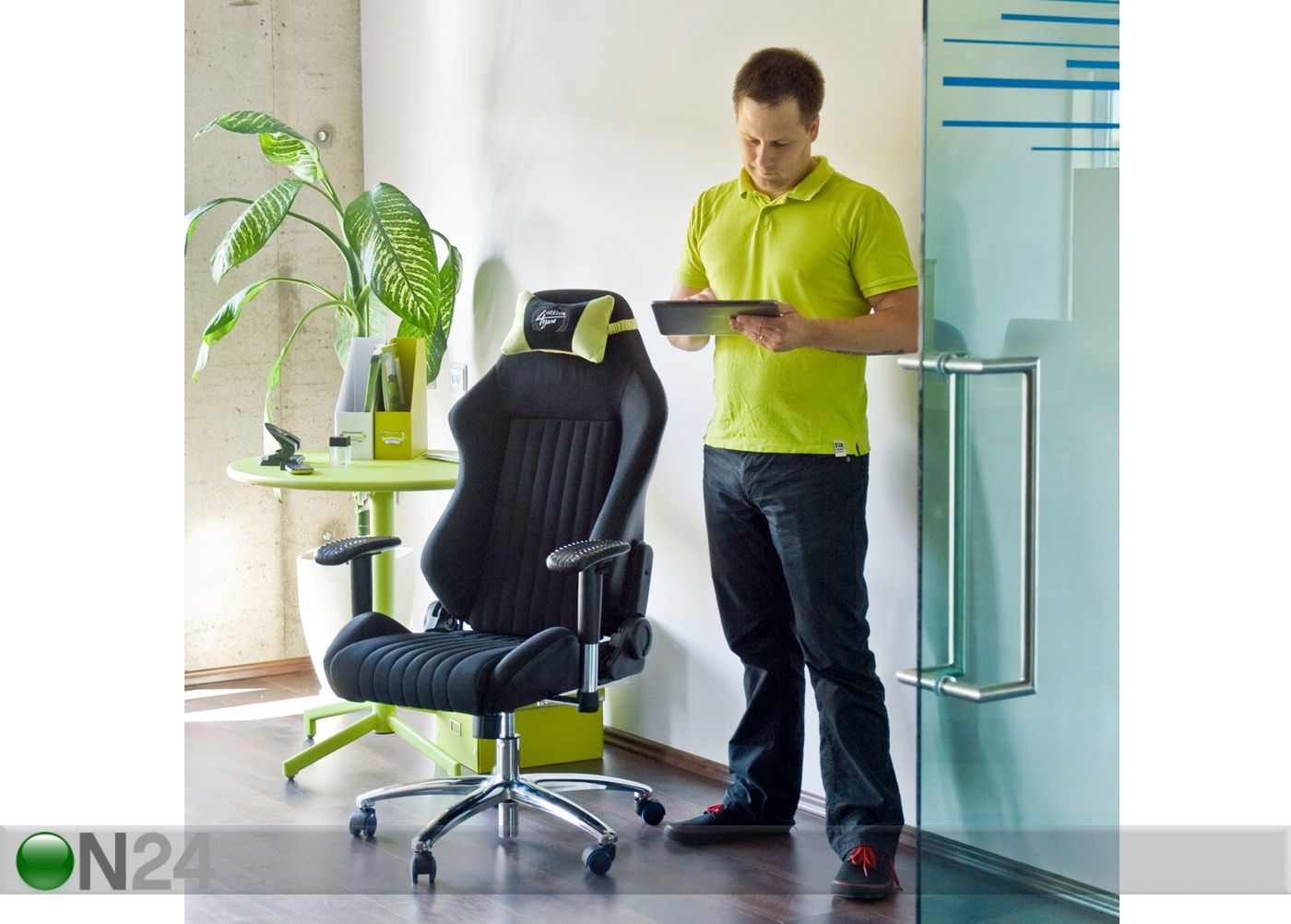 Työtuoli Recaro kuvasuurennos