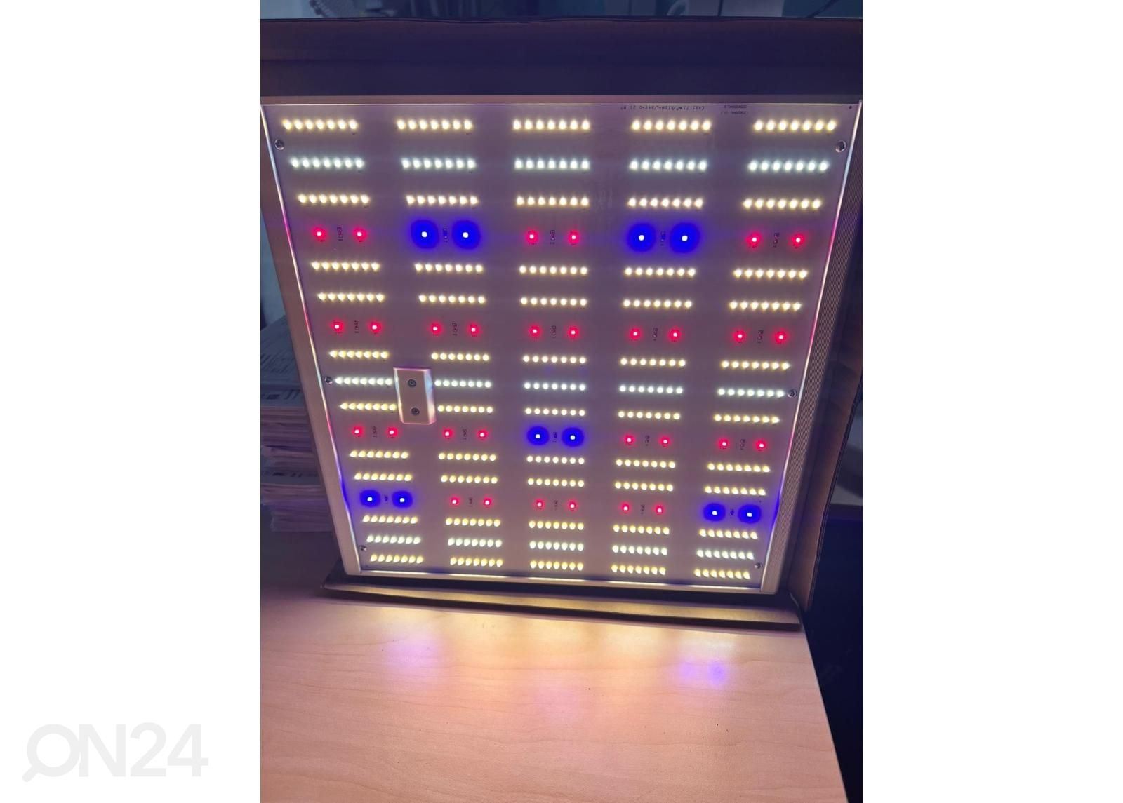 Valopaneeli kasveille Quantum Max 150 W täysi spektri kuvasuurennos