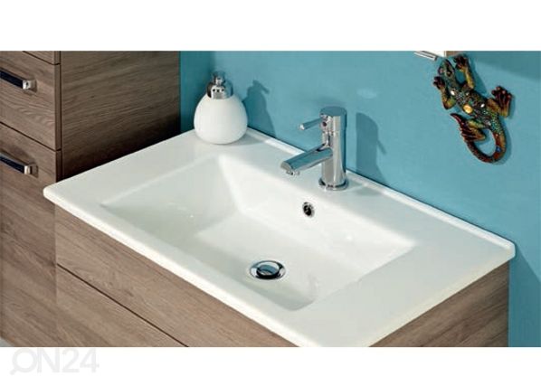 Kylpyhuoneen kalusteet 313