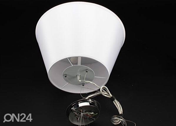 Riippuvalaisin Misteria III