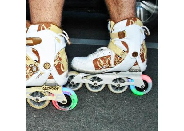 Rullaluistimien pyöräpakkaus FLASHING 85A 80x24 Tempish