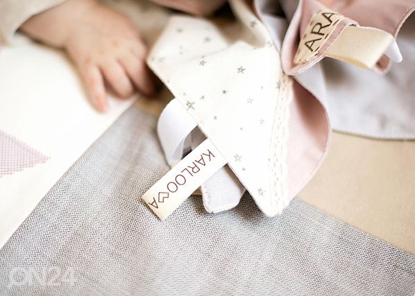 Vauvaliina tartuntarenkaalla KARLOOVA