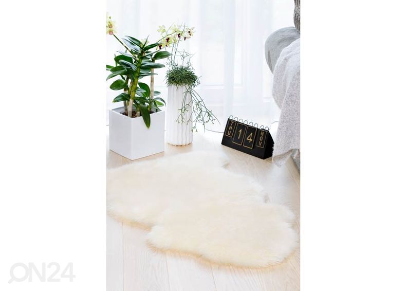 Aito lampaantalja MERINO natural white XL ±70x110 cm kuvasuurennos