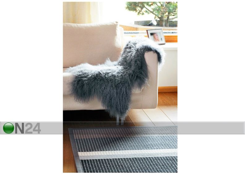 Aito lampaantalja Mongolian dark grey 60x90 cm kuvasuurennos