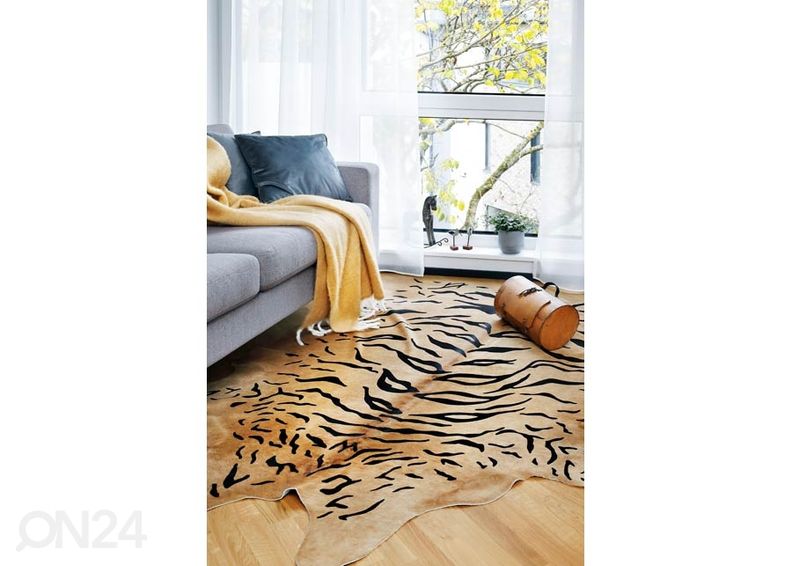 Aito lehmäntalja Tiger 170x180 cm kuvasuurennos