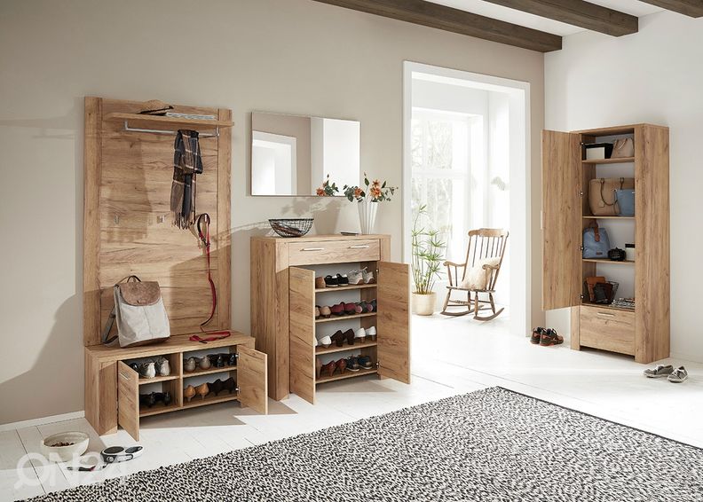 Eteiskaappi Castera kuvasuurennos