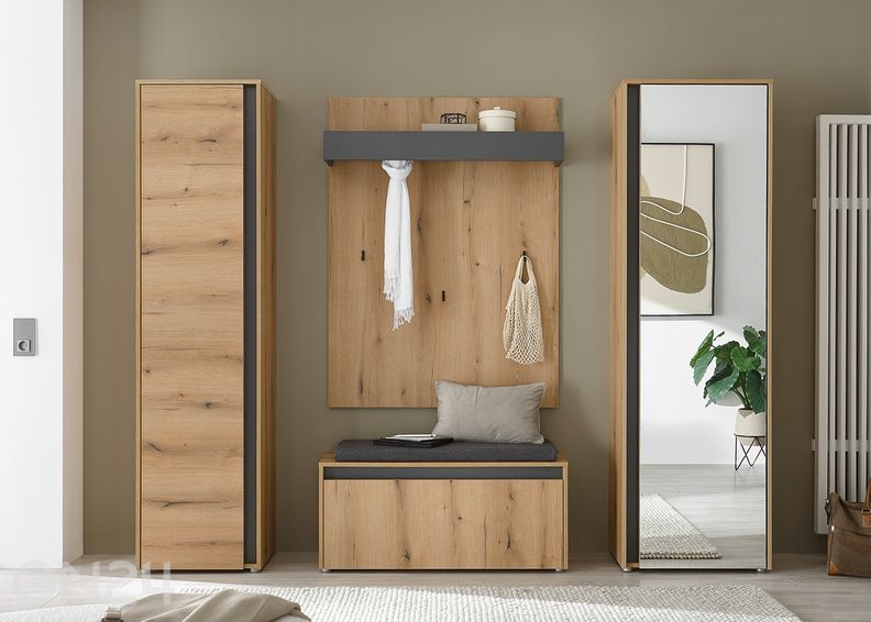 Eteiskaappi peilillä City kuvasuurennos