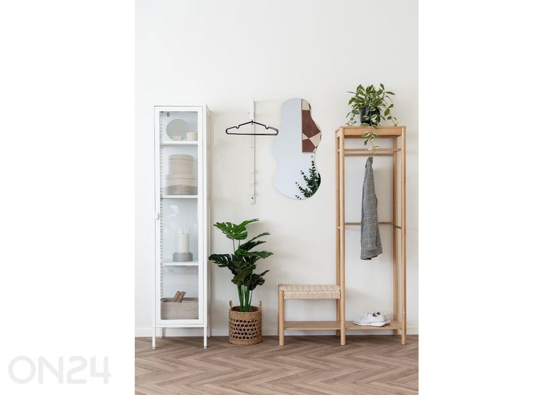 Eteisnaulakko penkillä Ember kuvasuurennos