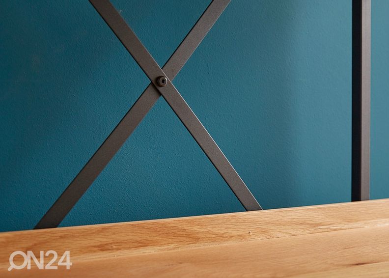 Hyllykkö Factory kuvasuurennos