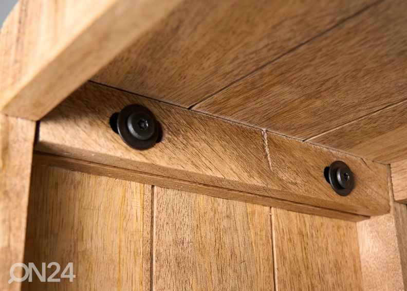 Hyllykkö Iron Craft kuvasuurennos