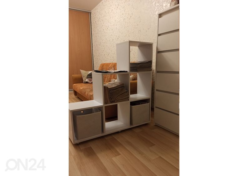 Hyllystö Nitas kuvasuurennos