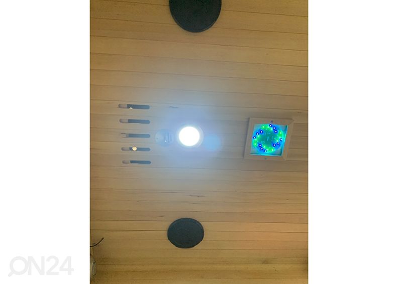 Infrapunasauna neljälle hengelle, valkoinen kuvasuurennos