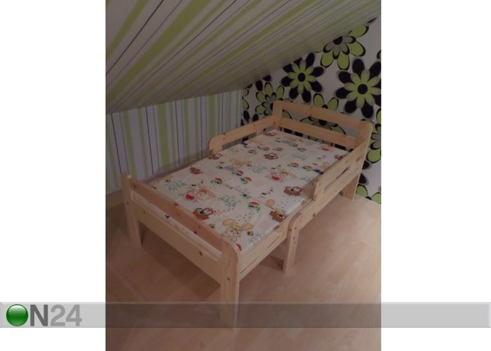 Jatkettava lastensänky KIKU, mänty kuvasuurennos