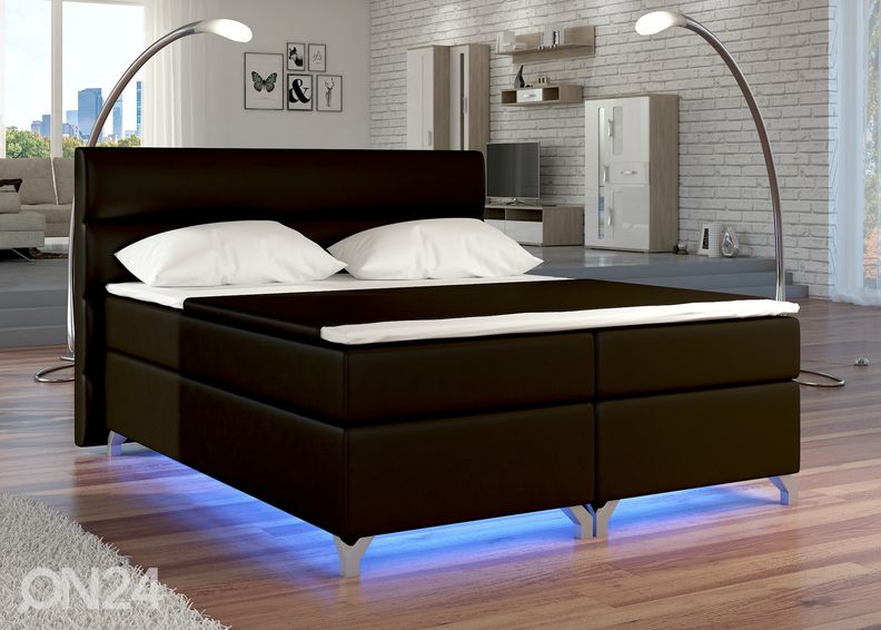 Jenkkisänky vuodevaatelaatikolla 160x200 cm kuvasuurennos