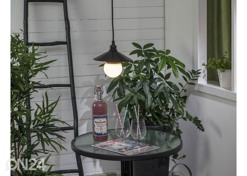 Johto E27 kantaan kuvasuurennos