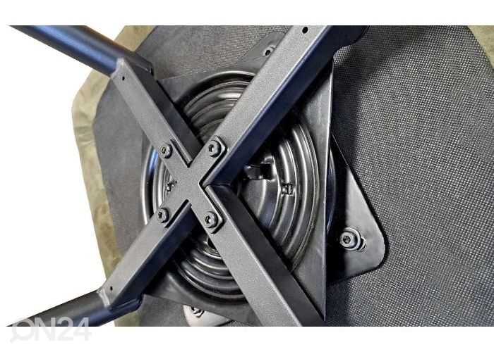 Kääntyvä tuoli kuvasuurennos