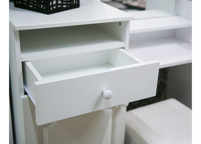 Kampauspöytä Amalia kuvasuurennos