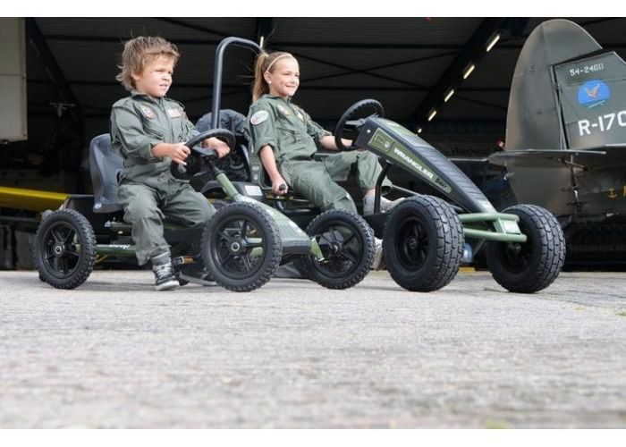 Karting-auto BERG GO- Jeep Revolution BFR kuvasuurennos