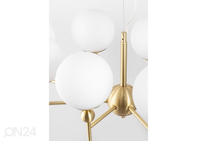 Kattovalaisin Astrid 85 kuvasuurennos