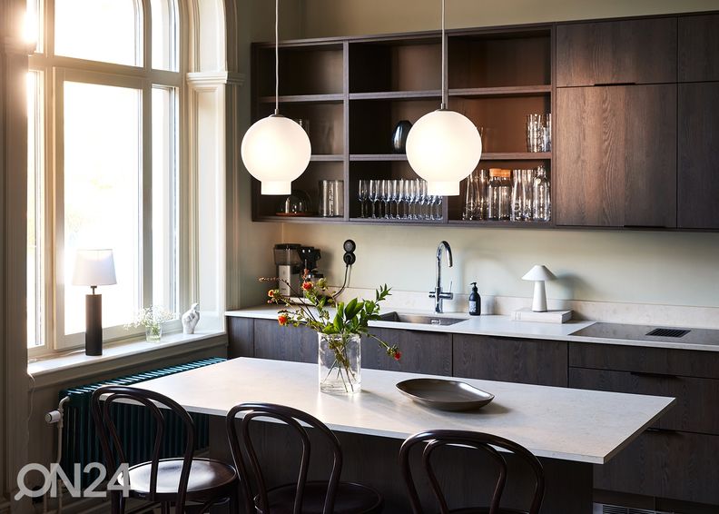 Kattovalaisin Bams 25, valkoinen kuvasuurennos