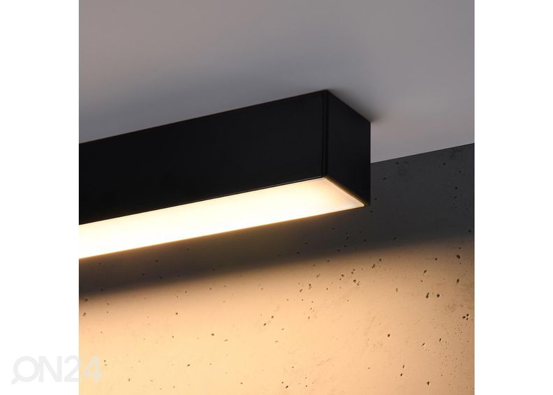 Kattovalaisin Pinne 90, musta kuvasuurennos