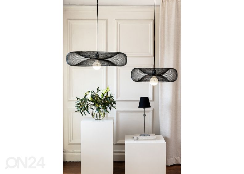 Kattovalaisin Torus 65, musta kuvasuurennos