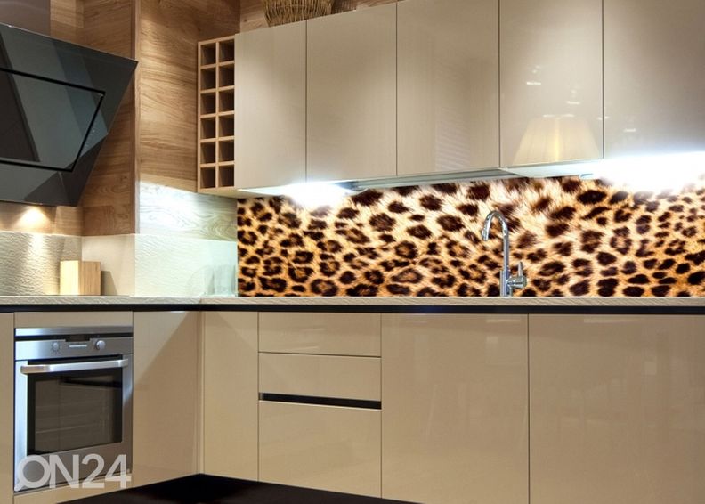 Keittiön välitila Leopard skin 180x60 cm kuvasuurennos