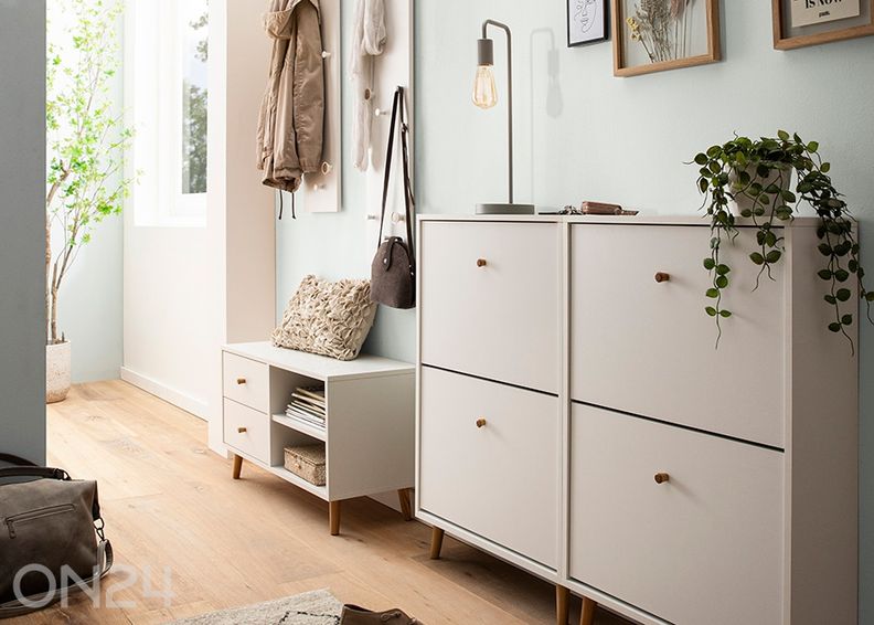 Kenkäkaappi Bjarne kuvasuurennos