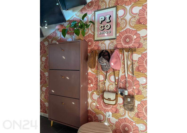 Kenkäkaappi Bjarne kuvasuurennos