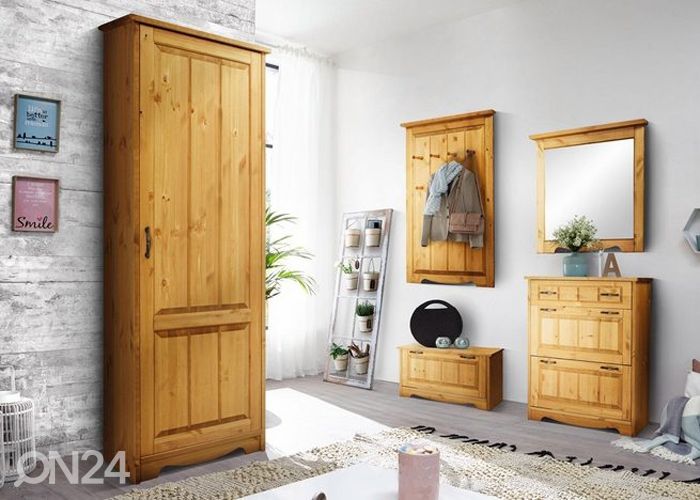 Kenkäkaappi Trinidad kuvasuurennos