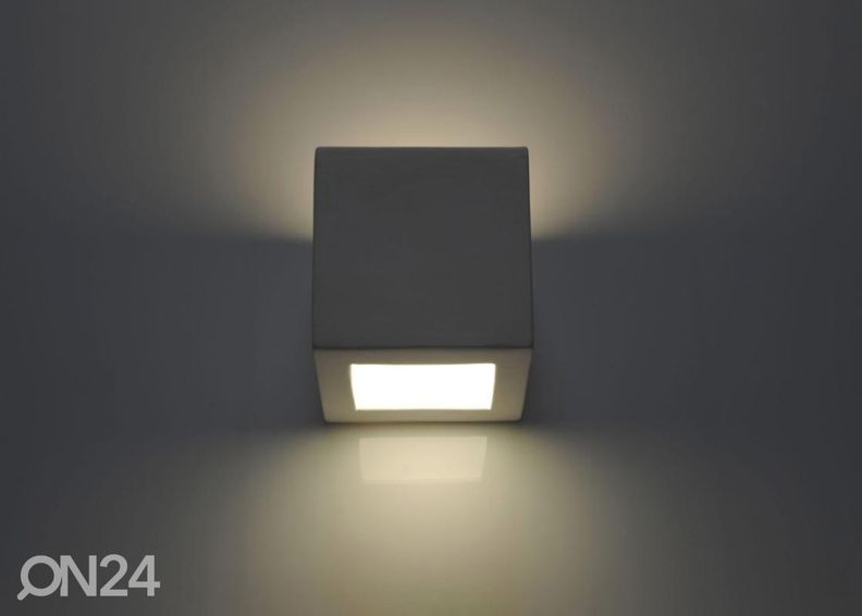 Keraaminen seinävalaisin Leo, valkoinen kuvasuurennos