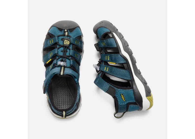 Kevyet, urheilulliset lasten retkeilysandaalit kuvasuurennos