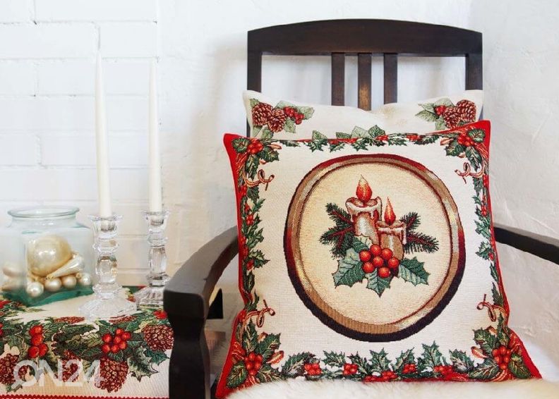 Koristetyyny Holly v.1 punainen 45x45 cm kuvasuurennos