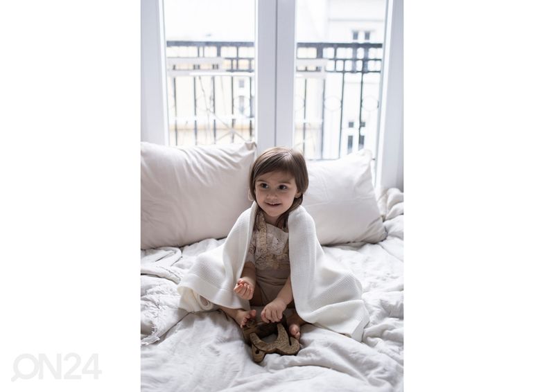 Kudottu vauvan bambupeitto, ecru kuvasuurennos