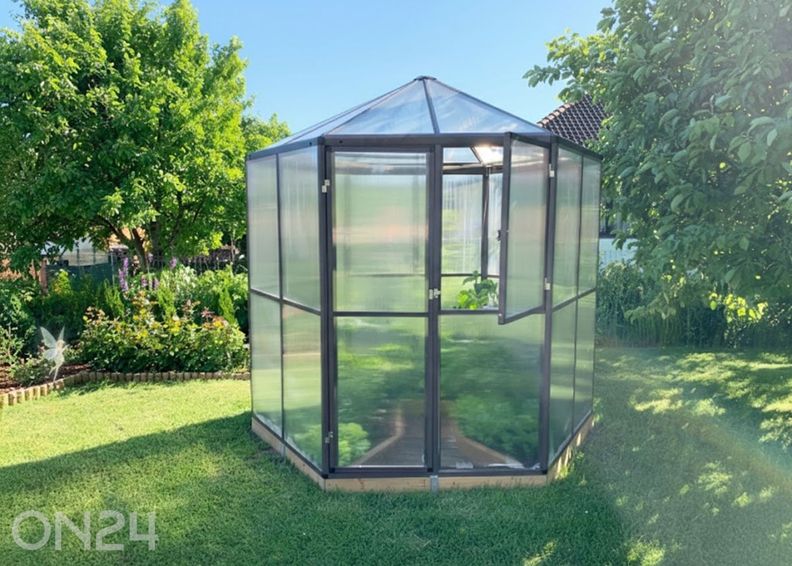 Kuusikulmainen kasvihuone kuvasuurennos